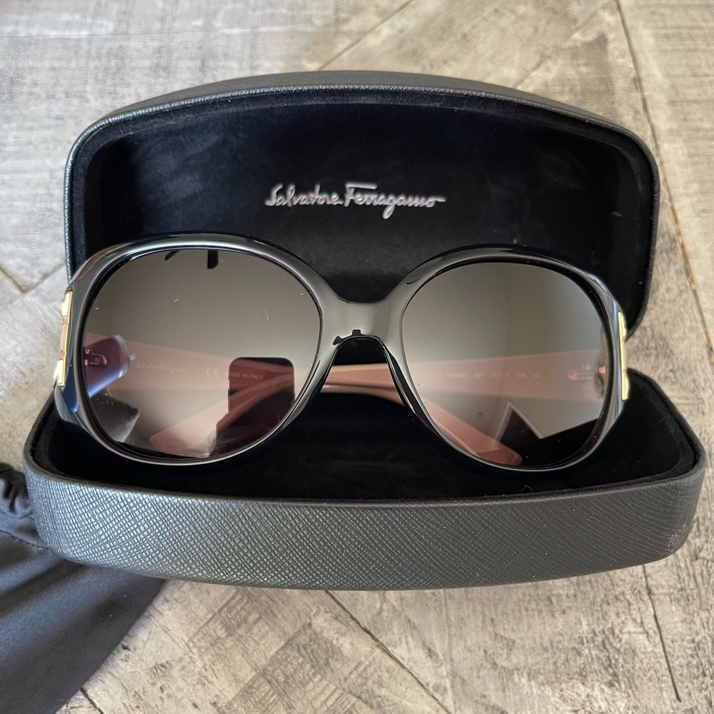 NEW Salvatore Ferragamo